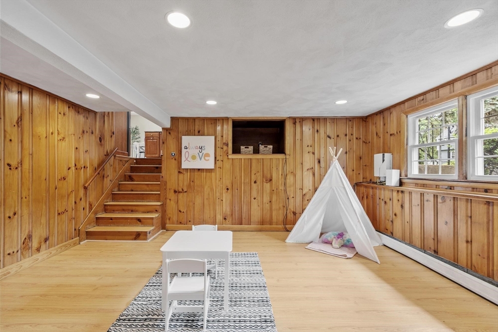 283 Florence Ave