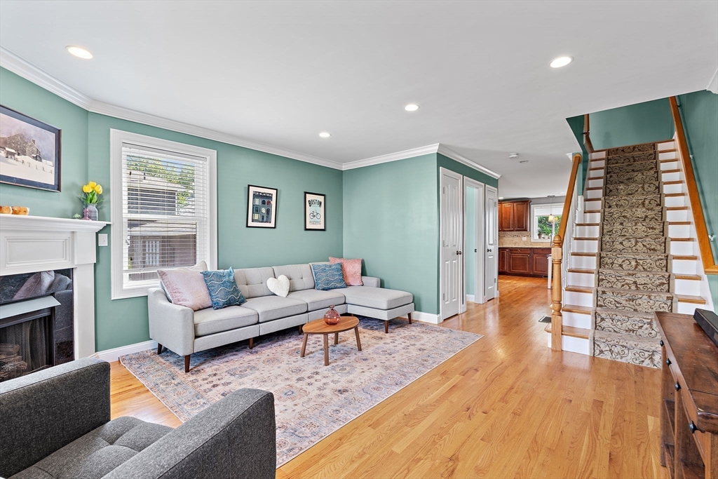 61 Parmenter Road # 1