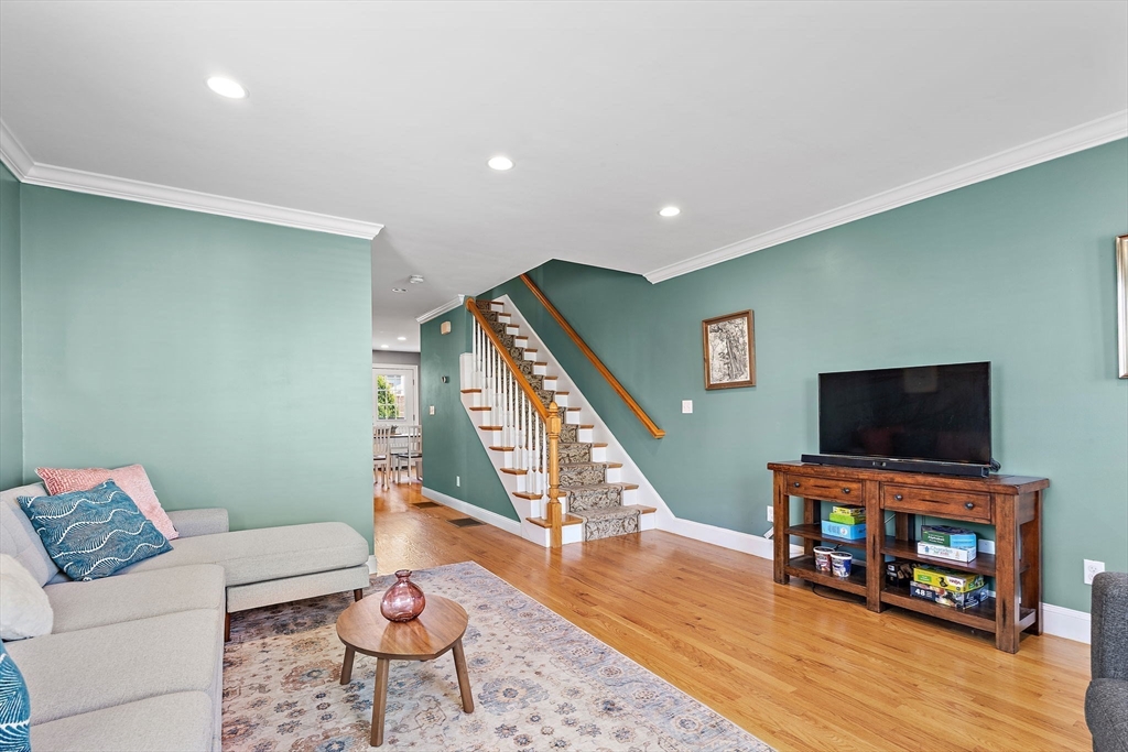 61 Parmenter Road # 1