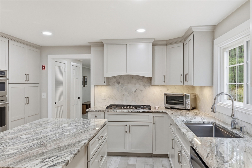 99 Nourse Rd