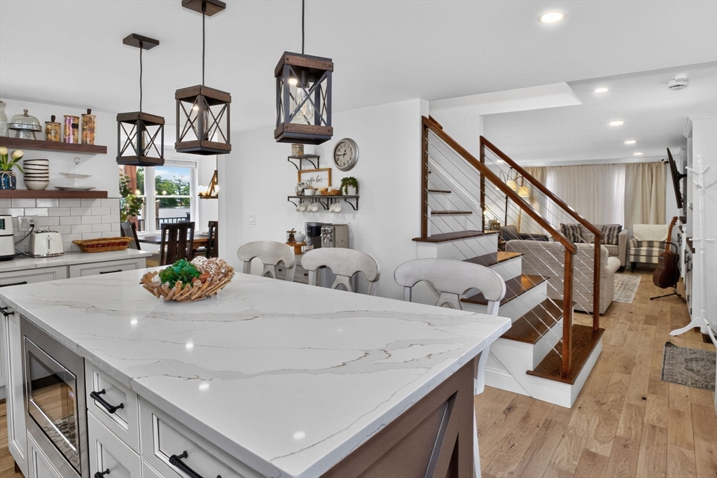 77 Furnace Ln