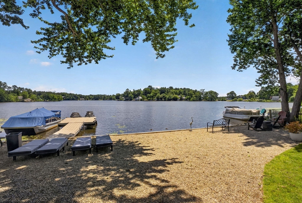 77 Furnace Ln