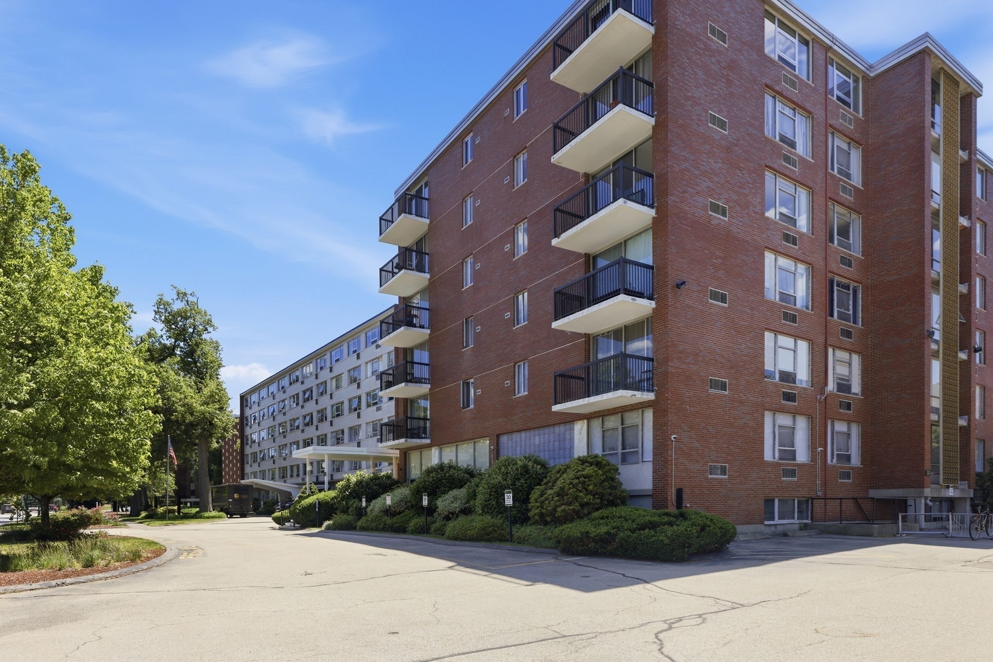 20 Hammond Pond Pkway # 201
