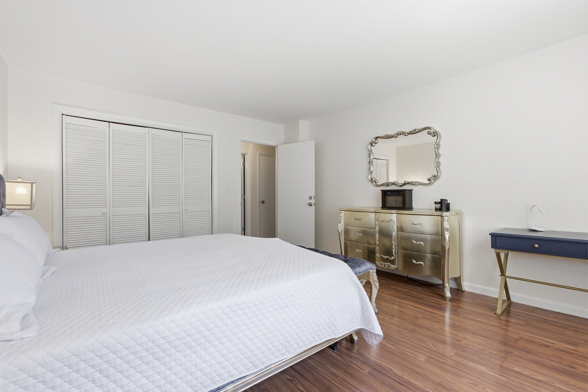 20 Hammond Pond Pkway # 201