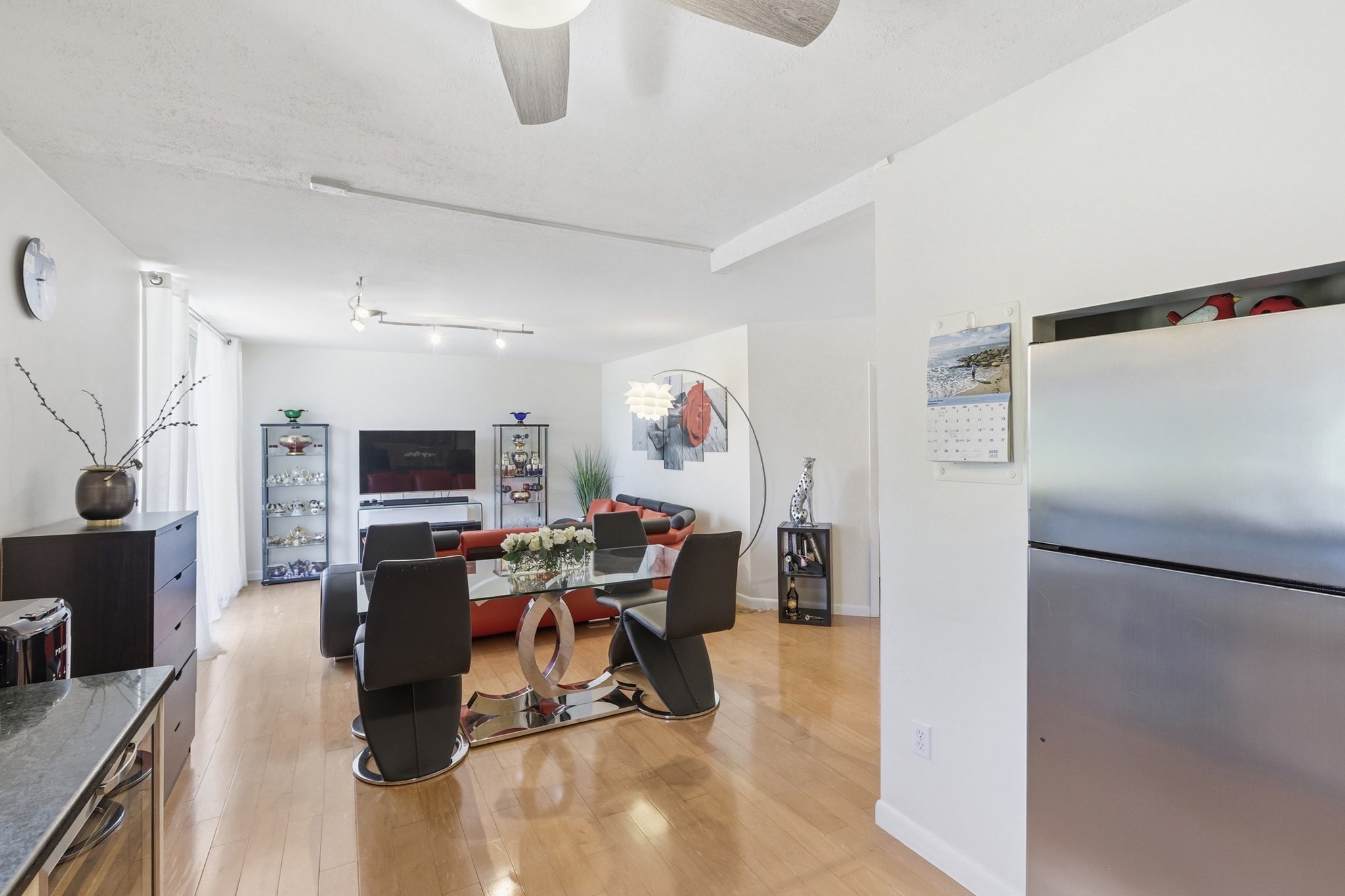 20 Hammond Pond Pkway # 201