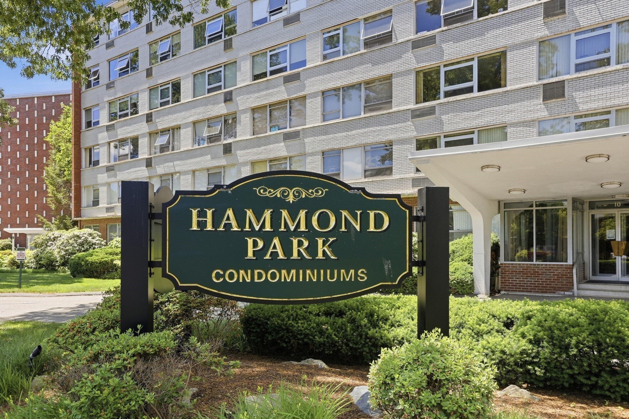 20 Hammond Pond Pkway # 201