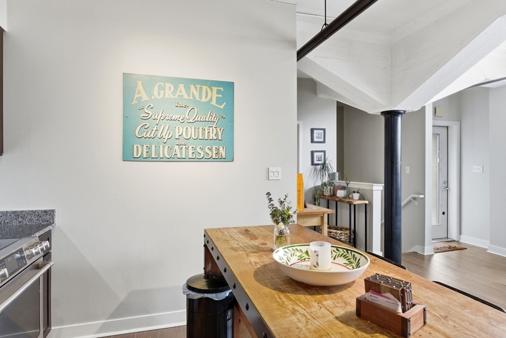 166 Terrace Street Unit: PH2