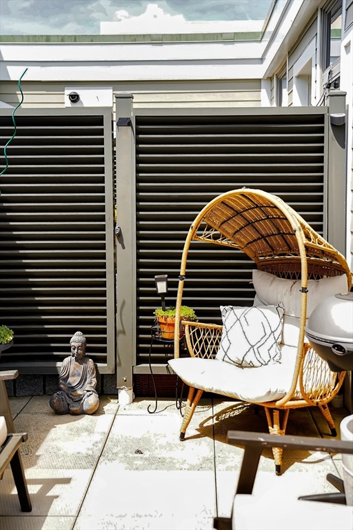 166 Terrace Street Unit: PH2