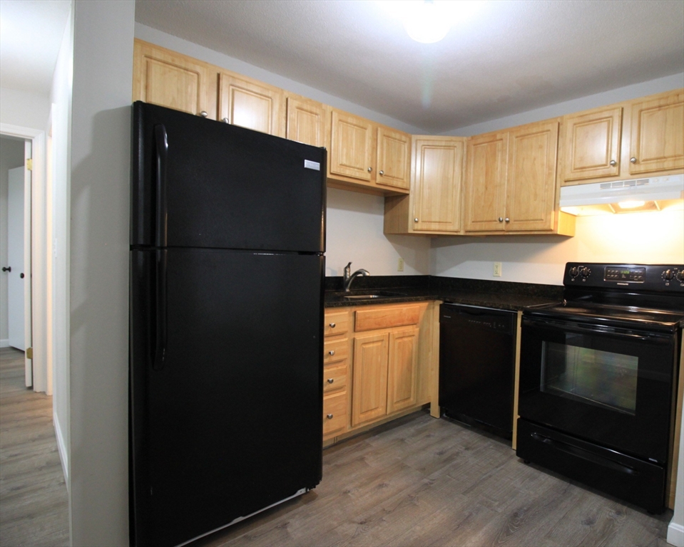 380 Great Road # 303 Unit: B 303