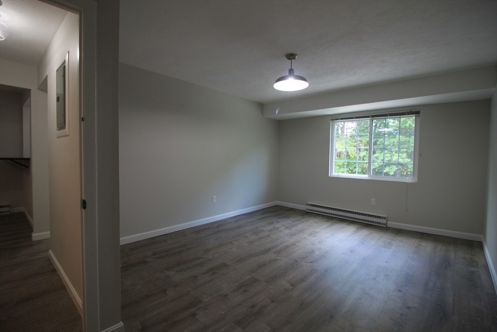 380 Great Road # 303 Unit: B 303