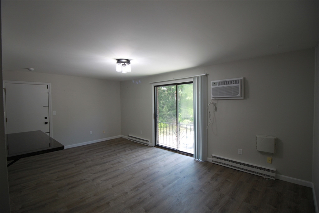 380 Great Road # 303 Unit: B 303
