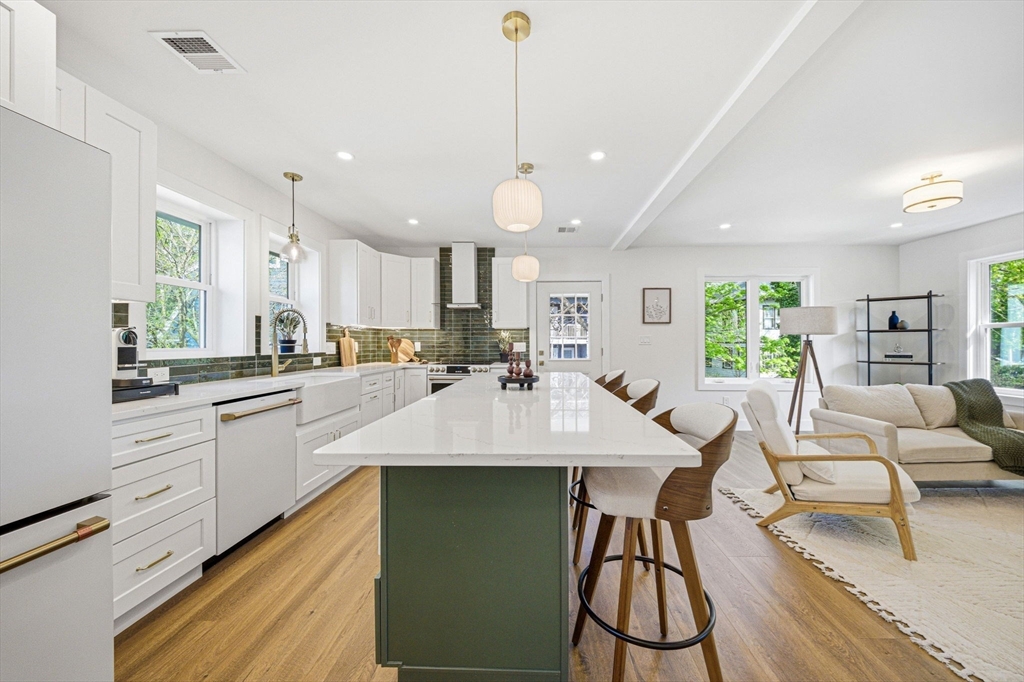 52-54 Rangeley Rd