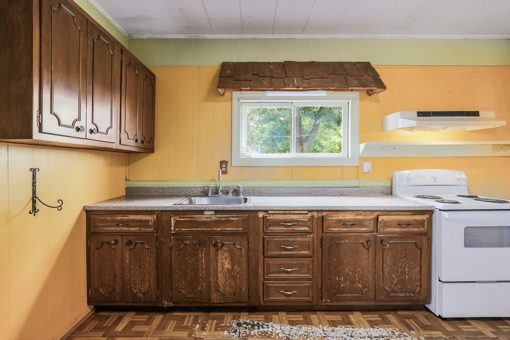 8 Boutelle St