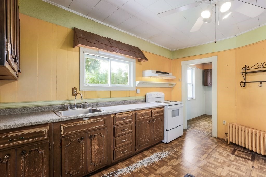 8 Boutelle St