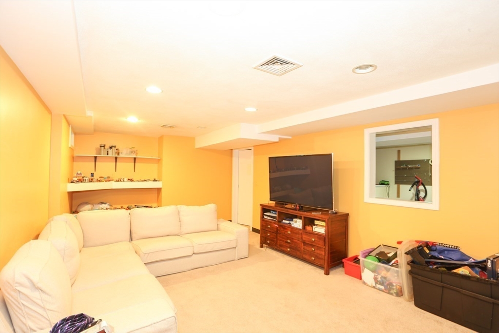 73 Audubon Dr