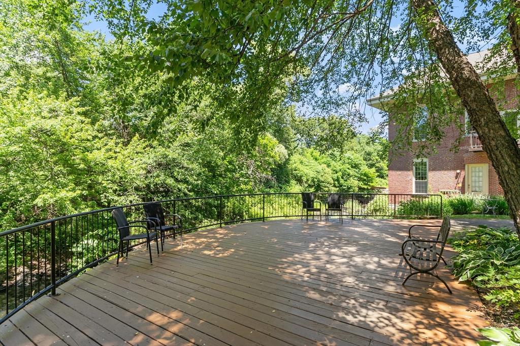 12 Brookside Rd # 25