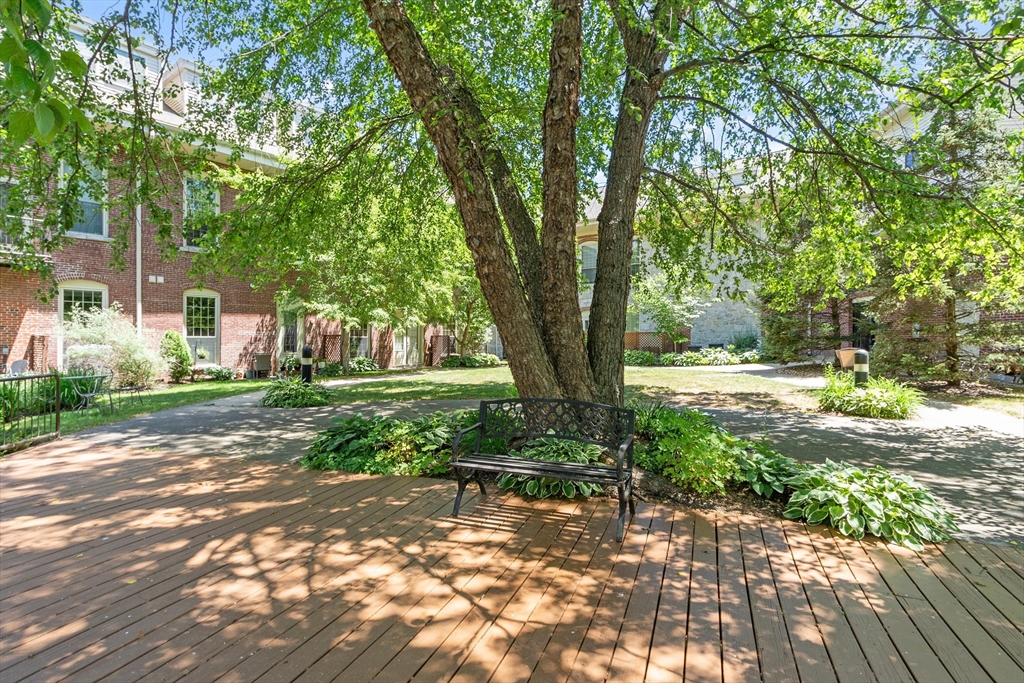 12 Brookside Rd # 25