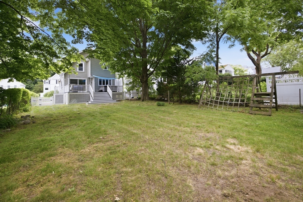 11 Crescent Hill Ave