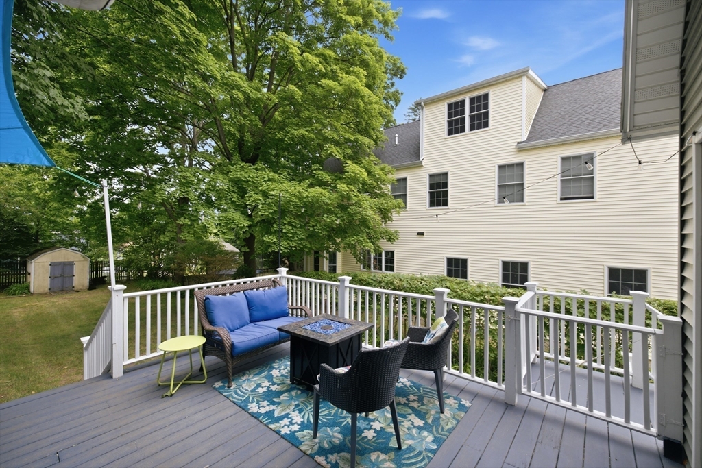 11 Crescent Hill Ave