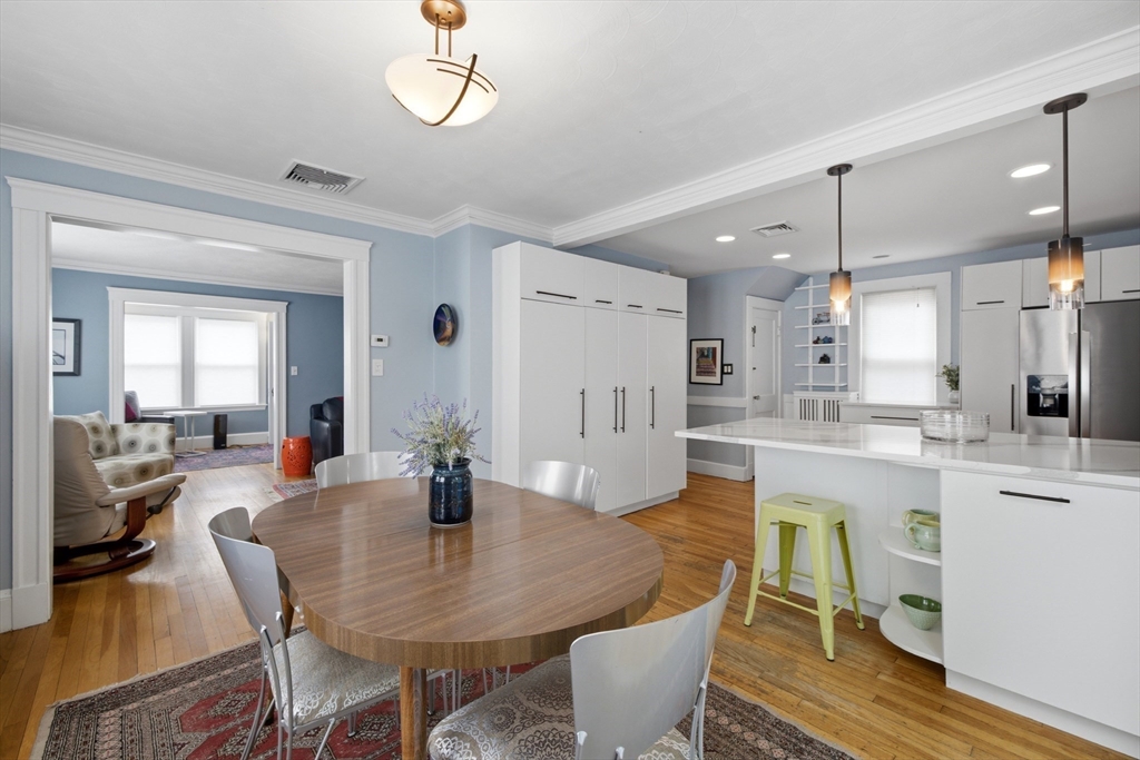 11 Crescent Hill Ave