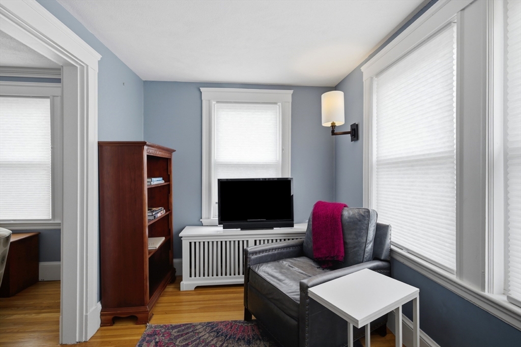 11 Crescent Hill Ave