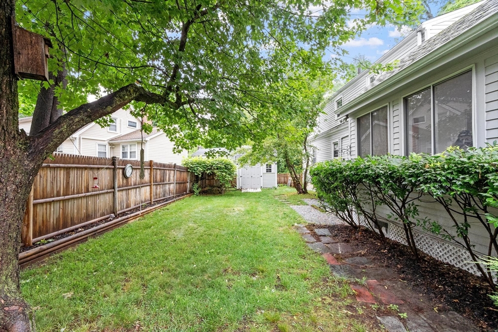 12 Hunt Rd