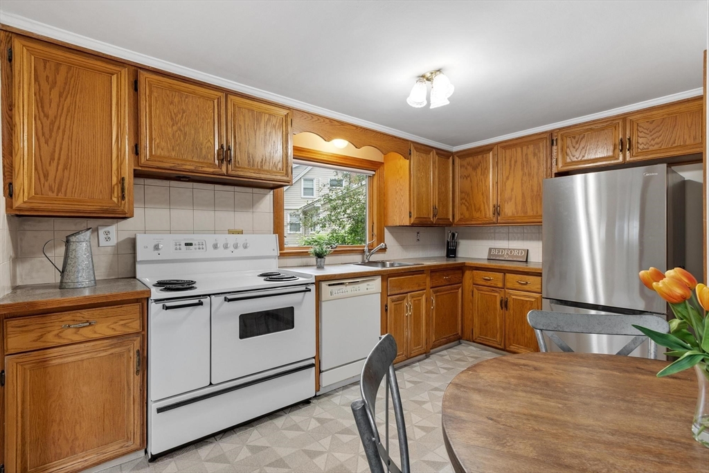 12 Hunt Rd