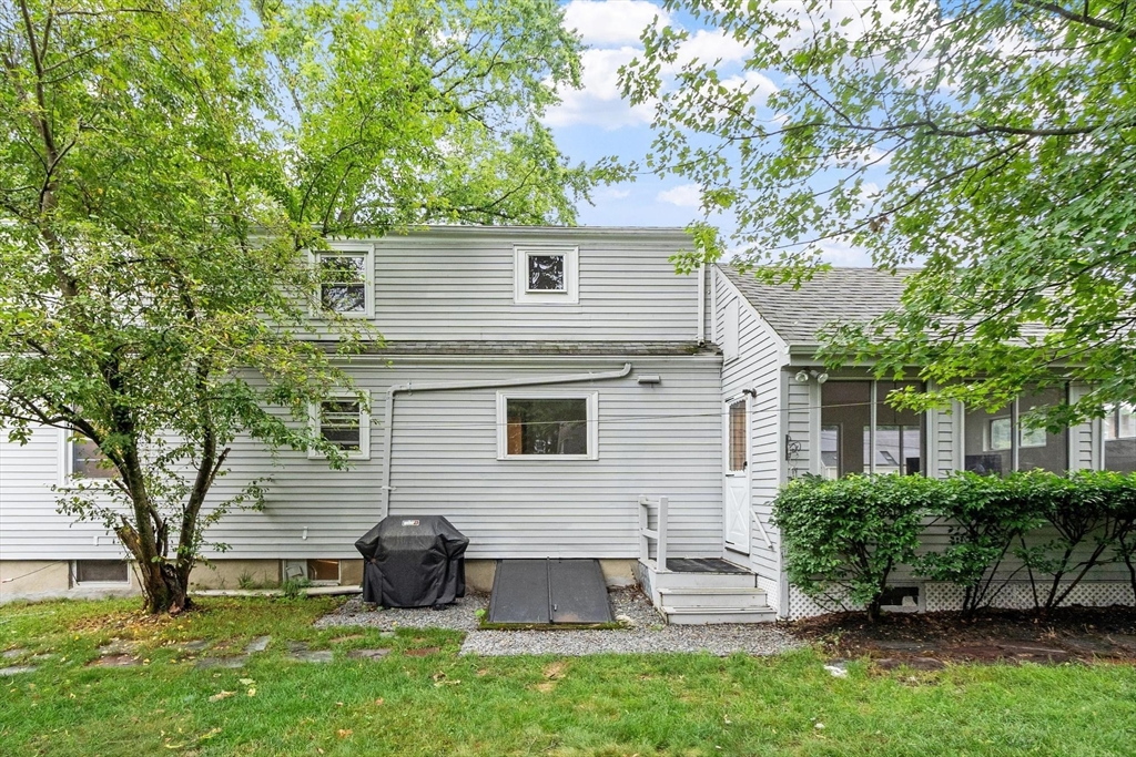 12 Hunt Rd