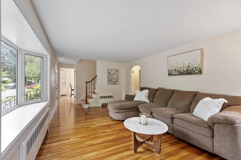 12 Hunt Rd