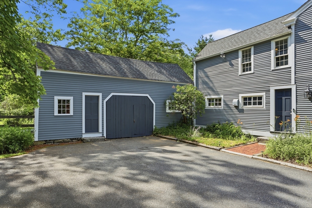 313 Berlin Rd