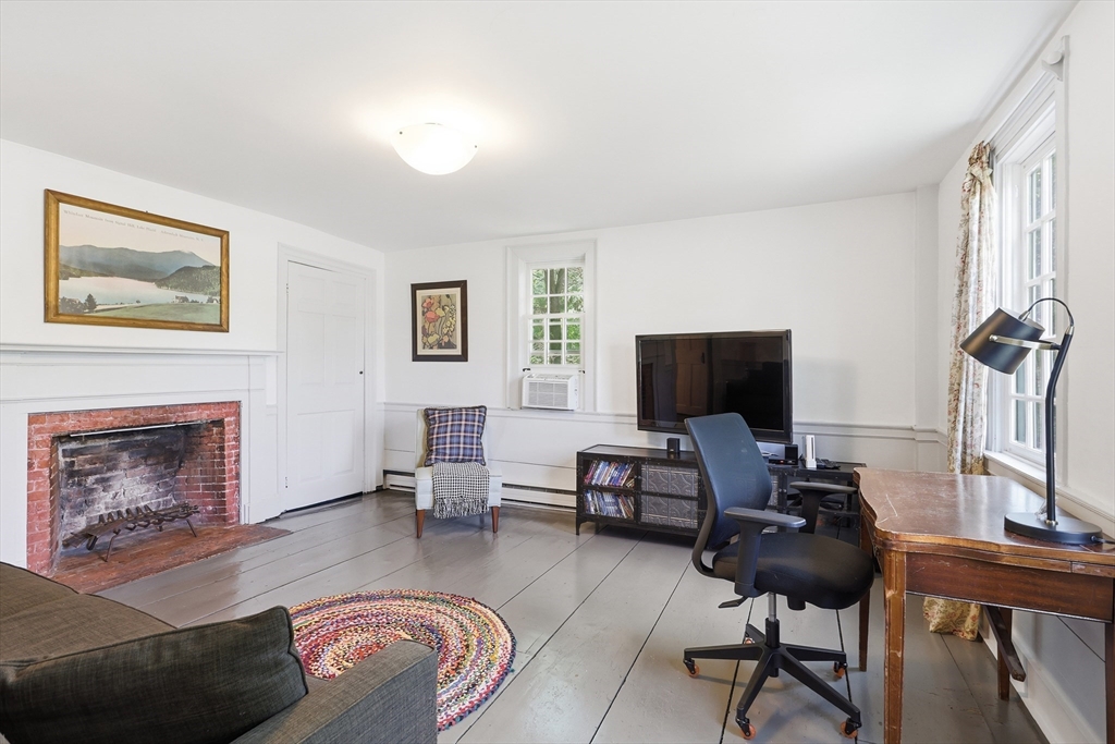 313 Berlin Rd