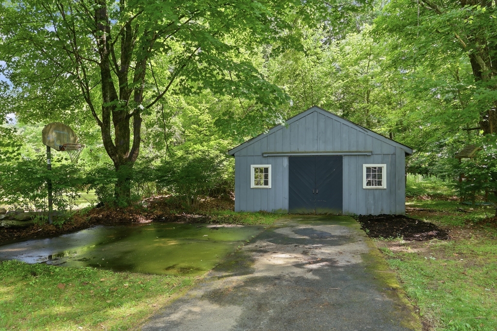 313 Berlin Rd