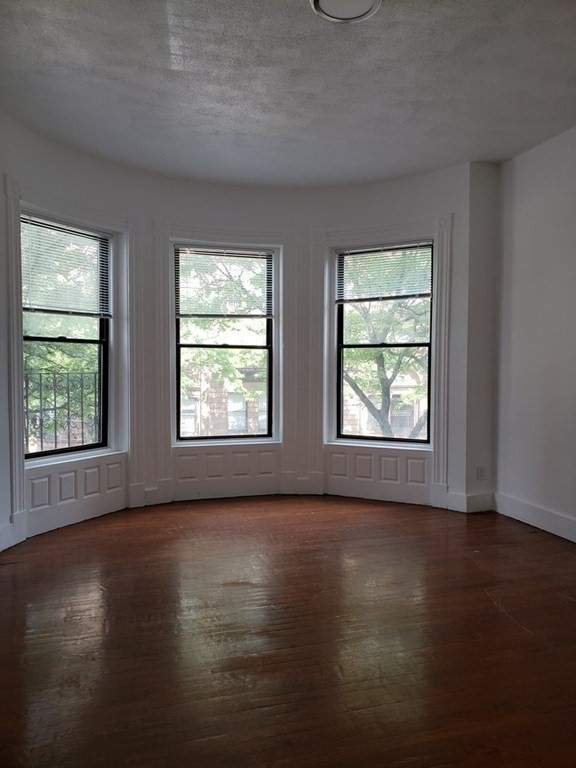 47 Massachusetts Ave # 1