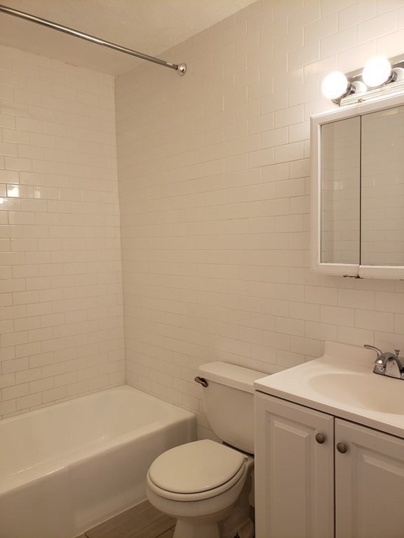 47 Massachusetts Ave # 1