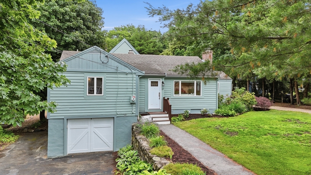 17 Orchard Dr