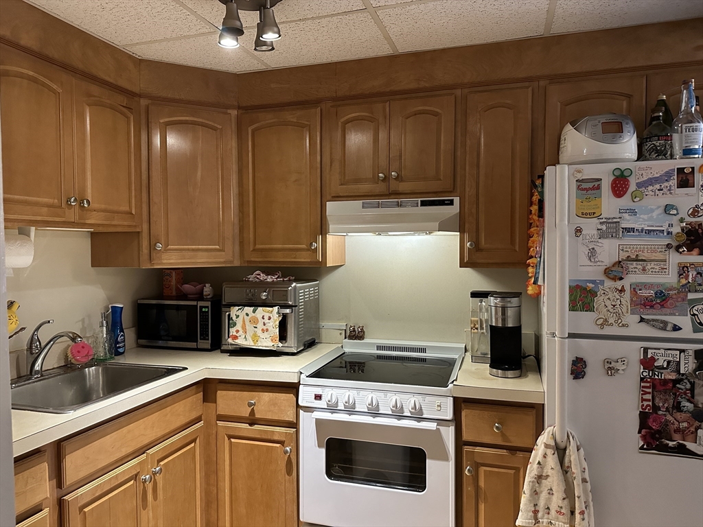 907 Beacon Street # 2