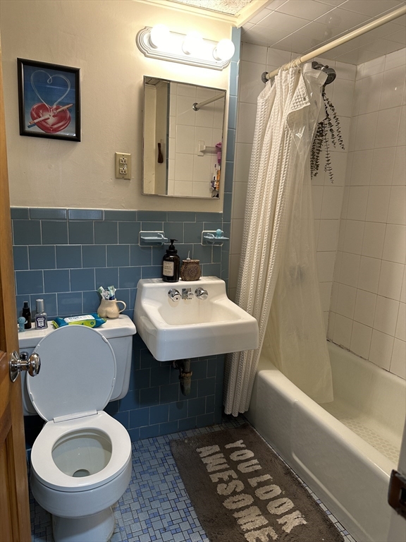 907 Beacon Street # 2