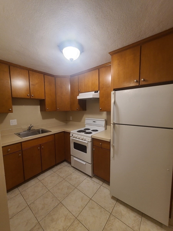 907 Beacon Street # 4