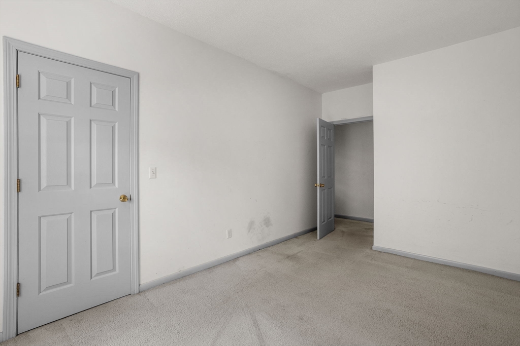 25 Manor Way