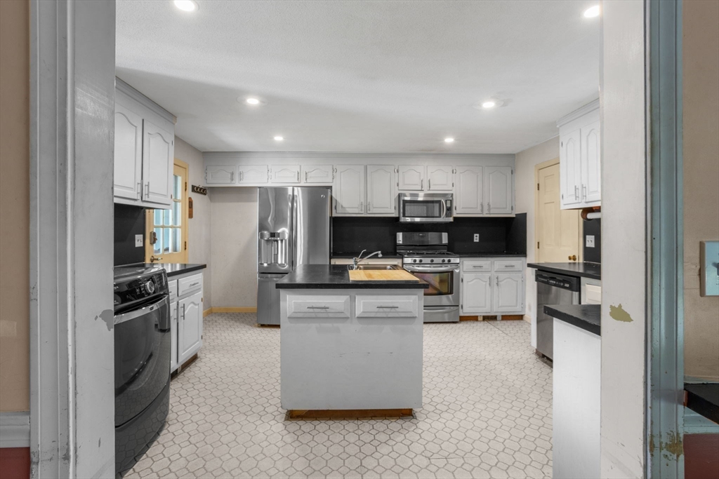 25 Manor Way