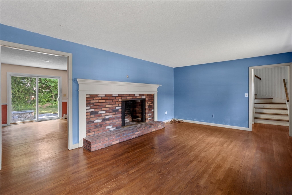 25 Manor Way