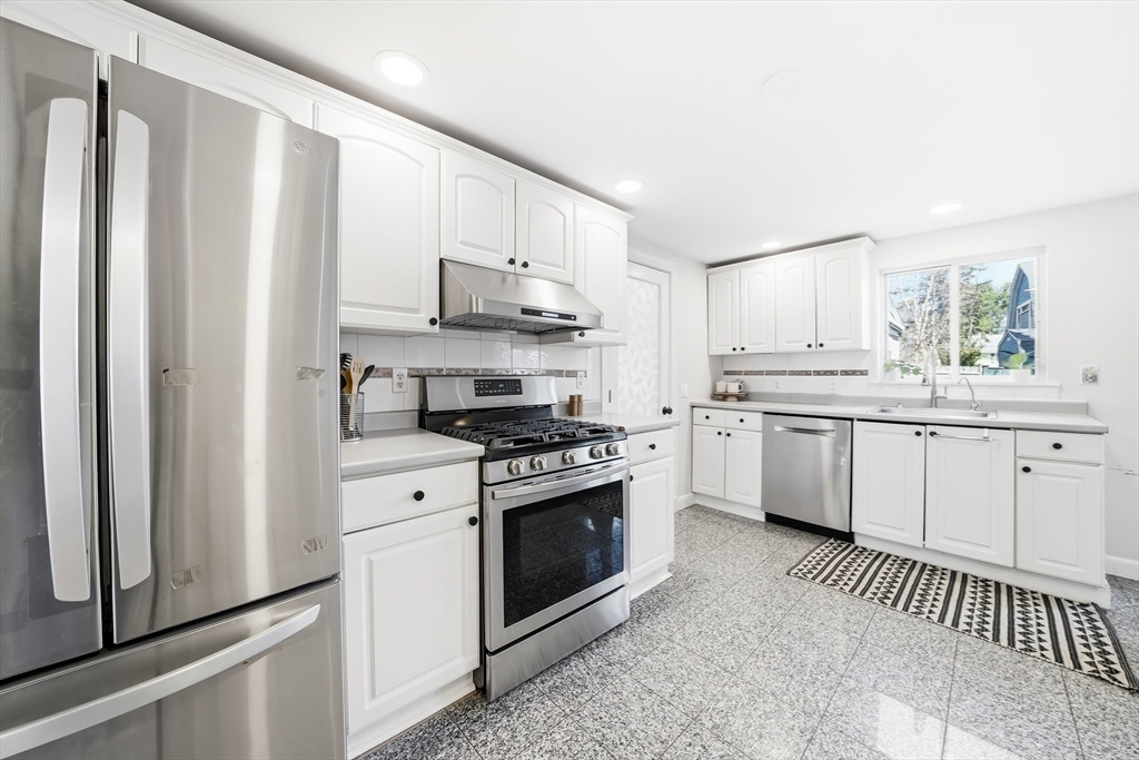 17 Woodhaven Rd