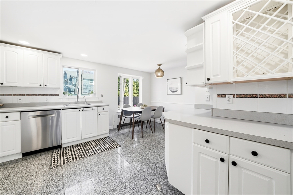 17 Woodhaven Rd