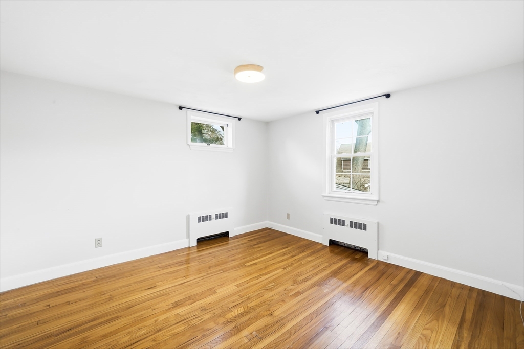 17 Woodhaven Rd