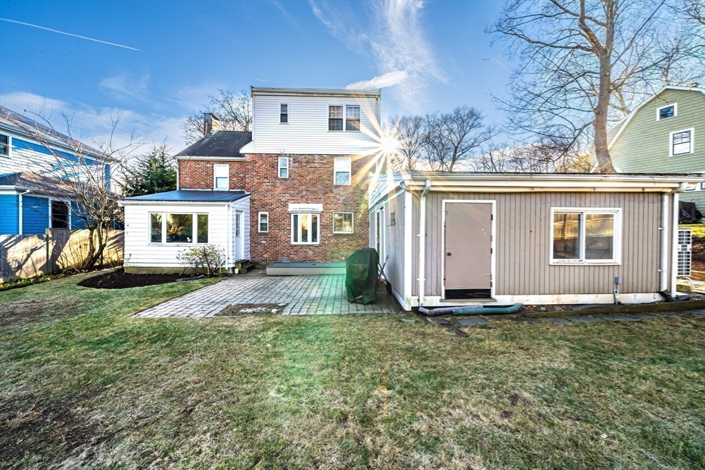 17 Woodhaven Rd