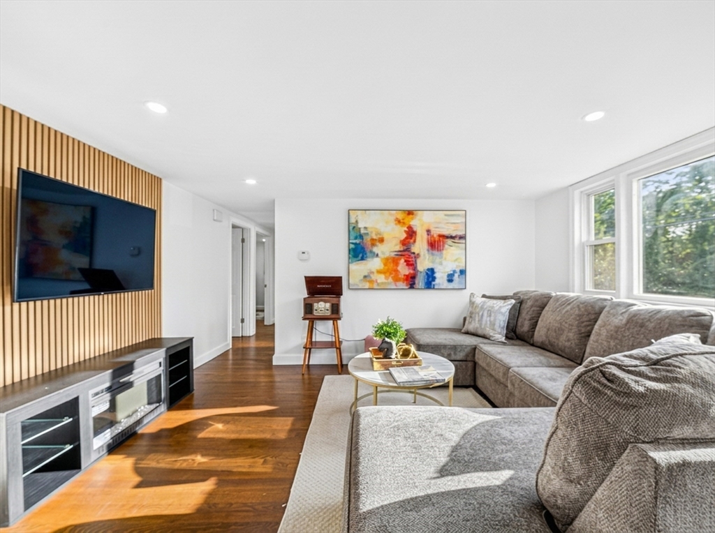 268 Lexington St