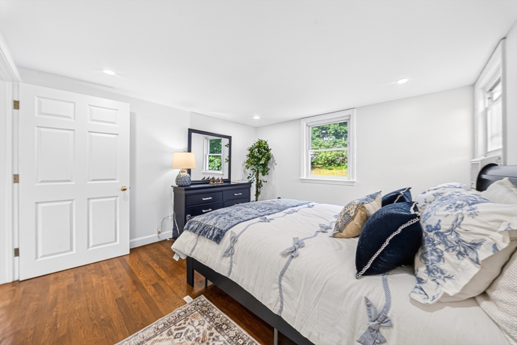 268 Lexington St