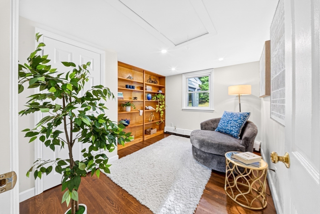 268 Lexington St