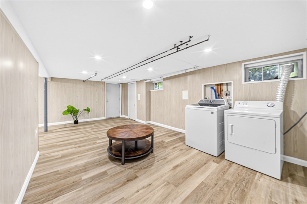 268 Lexington St