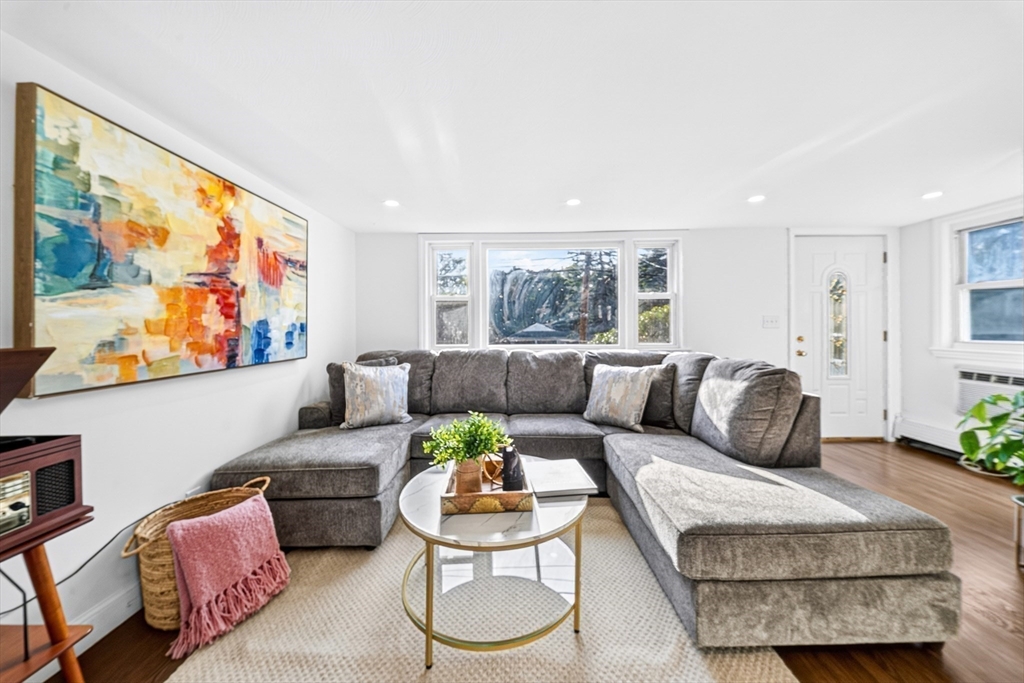 268 Lexington St